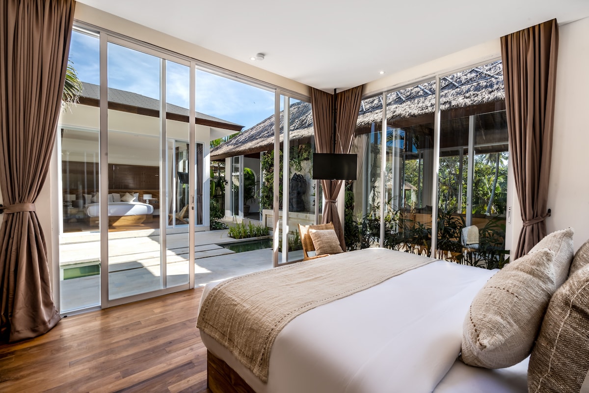 Villa Gian Minima : 4BR w/ Bathtub & Infinity Pool 9
