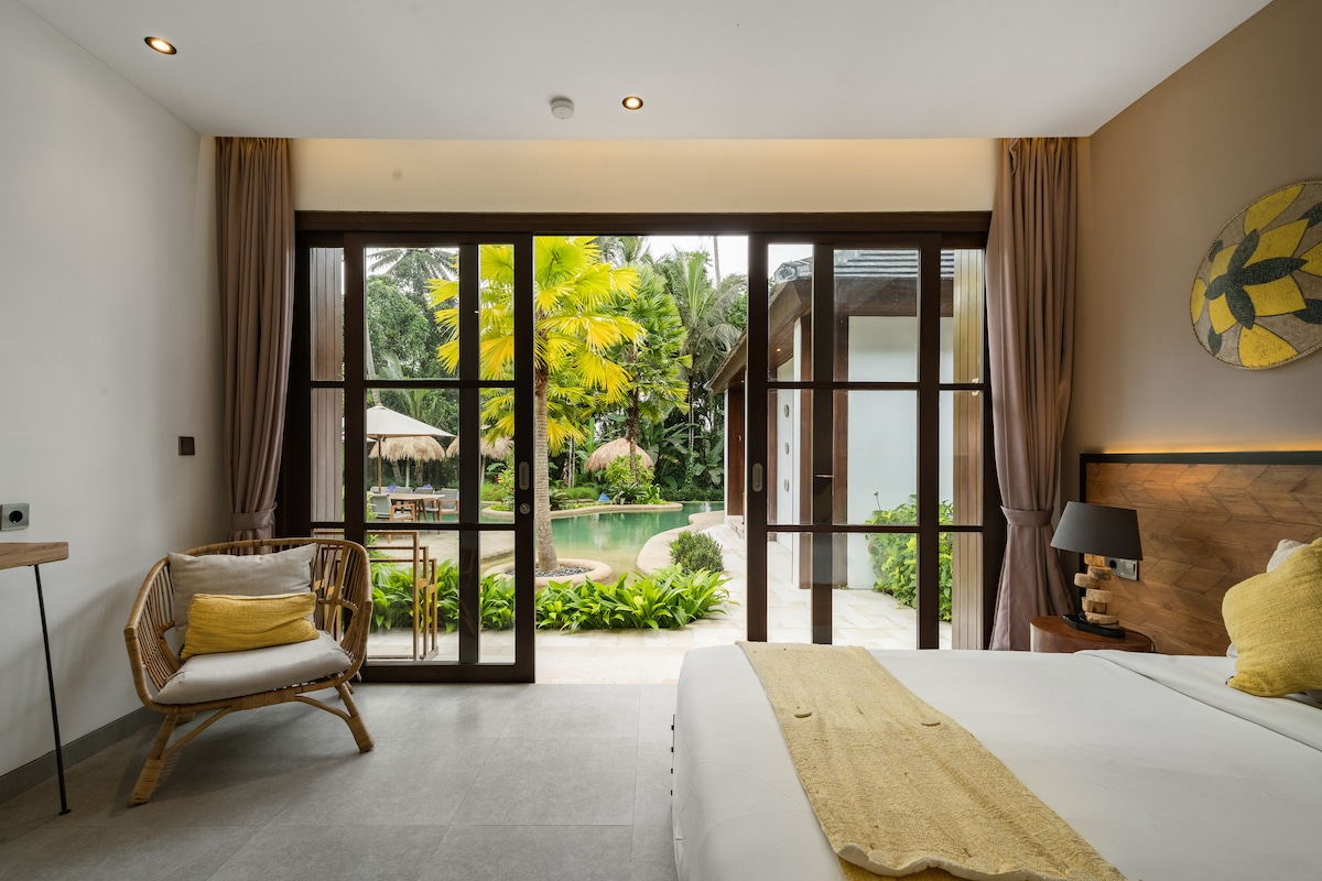 5BR Family Villa w/Pool, Spa & Beachy Vibe in Ubud 12