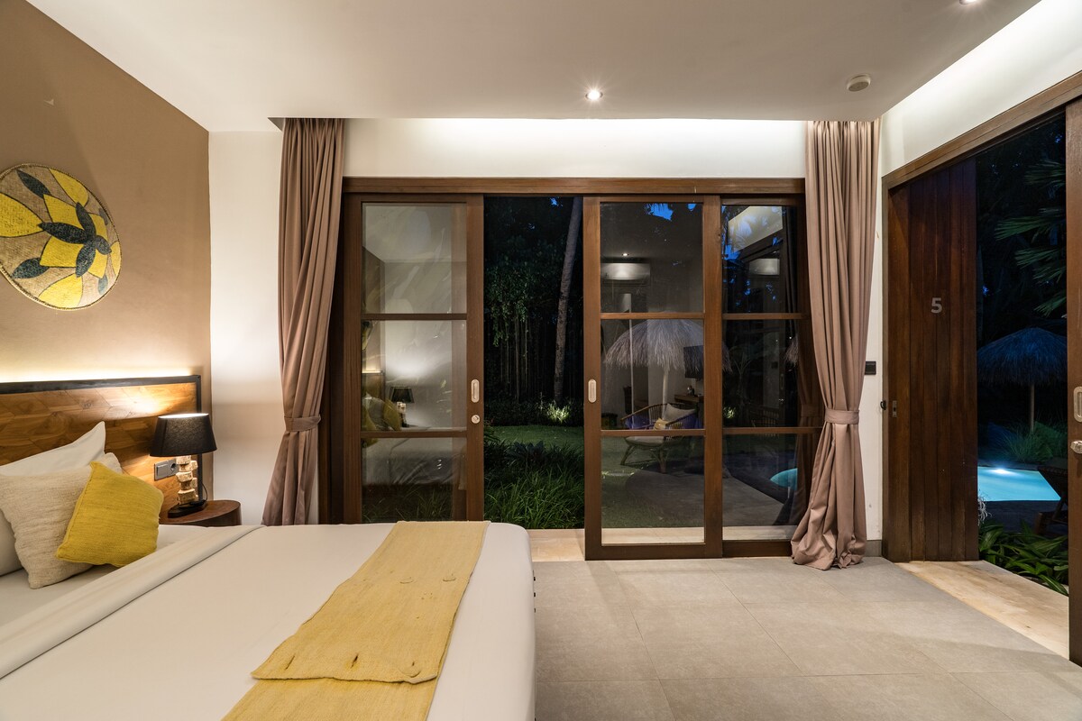 5BR Family Villa w/Pool, Spa & Beachy Vibe in Ubud 14