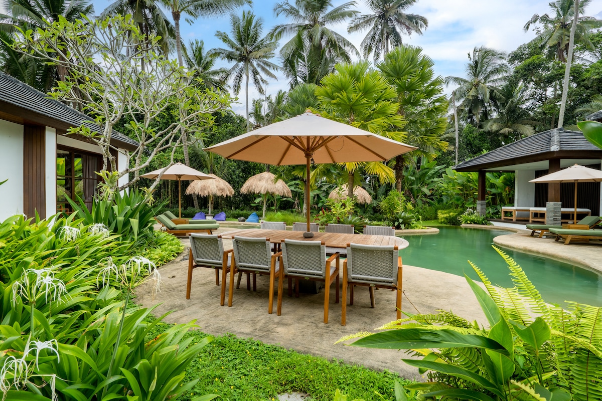 5BR Family Villa w/Pool, Spa & Beachy Vibe in Ubud 24