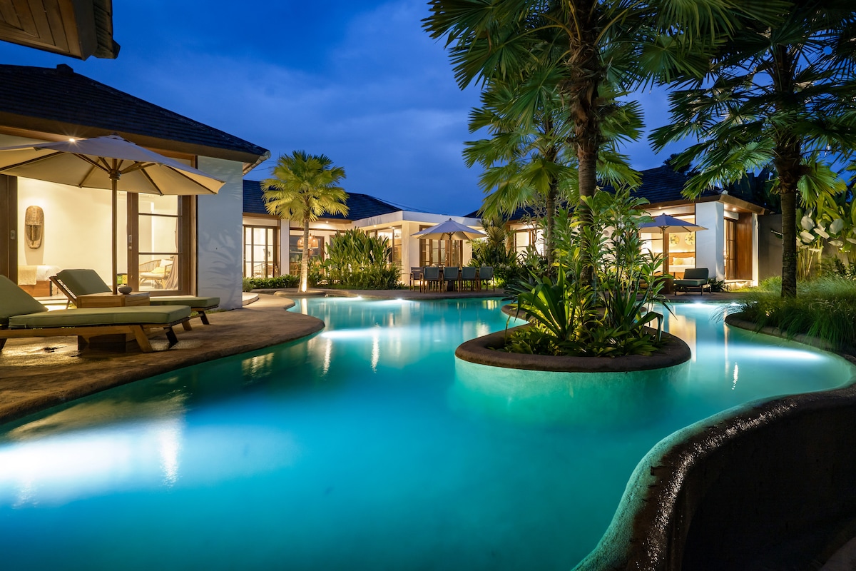 5BR Family Villa w/Pool, Spa & Beachy Vibe in Ubud 26