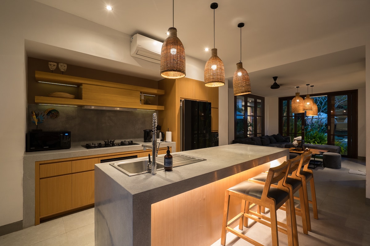 5BR Family Villa w/Pool, Spa & Beachy Vibe in Ubud 5
