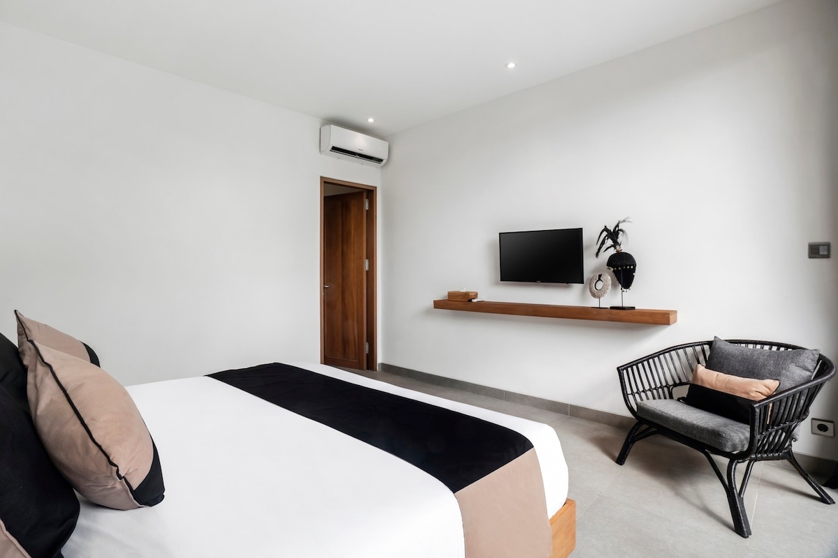 Ubud Luxury Resort 5BR w/ Gym & Rice Field View 13