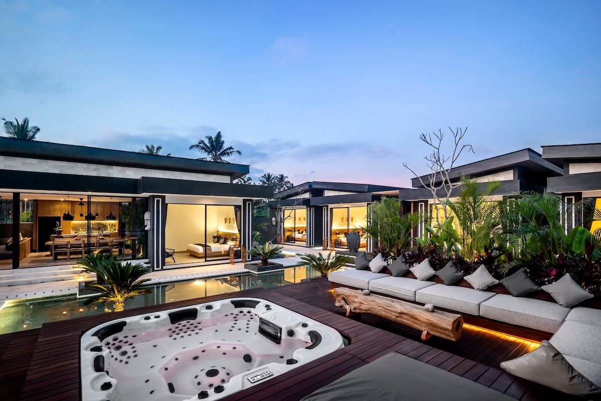 Ubud Luxury Resort 5BR w/ Gym & Rice Field View 37