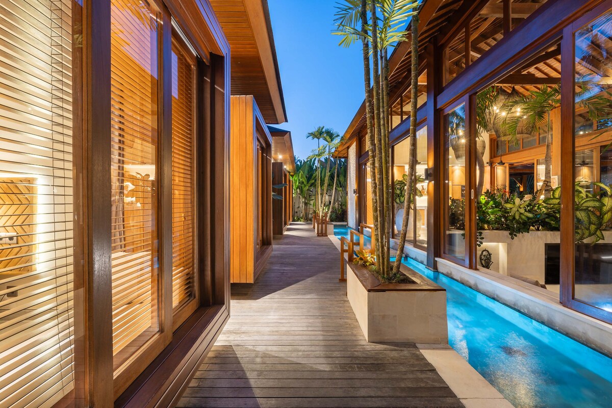 Orion 5BR Villa in Ubud: Pool and Jungle View 29