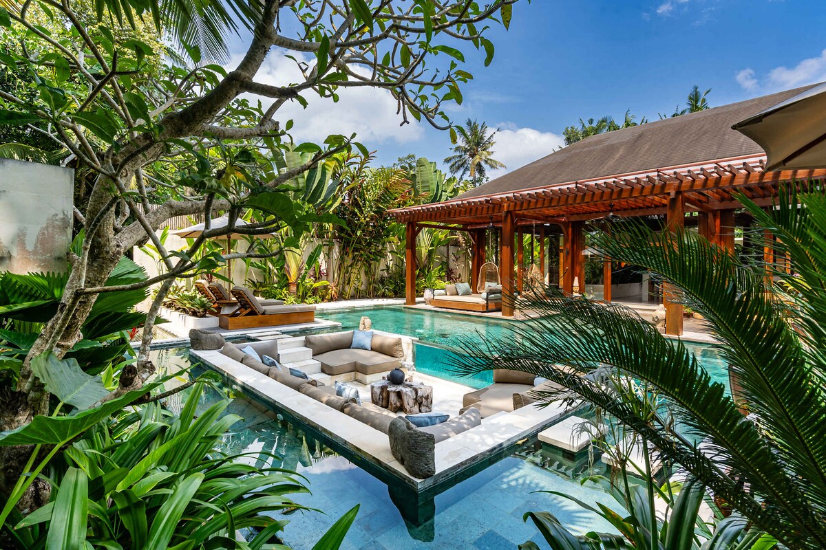 Orion 5BR Villa in Ubud: Pool and Jungle View 31