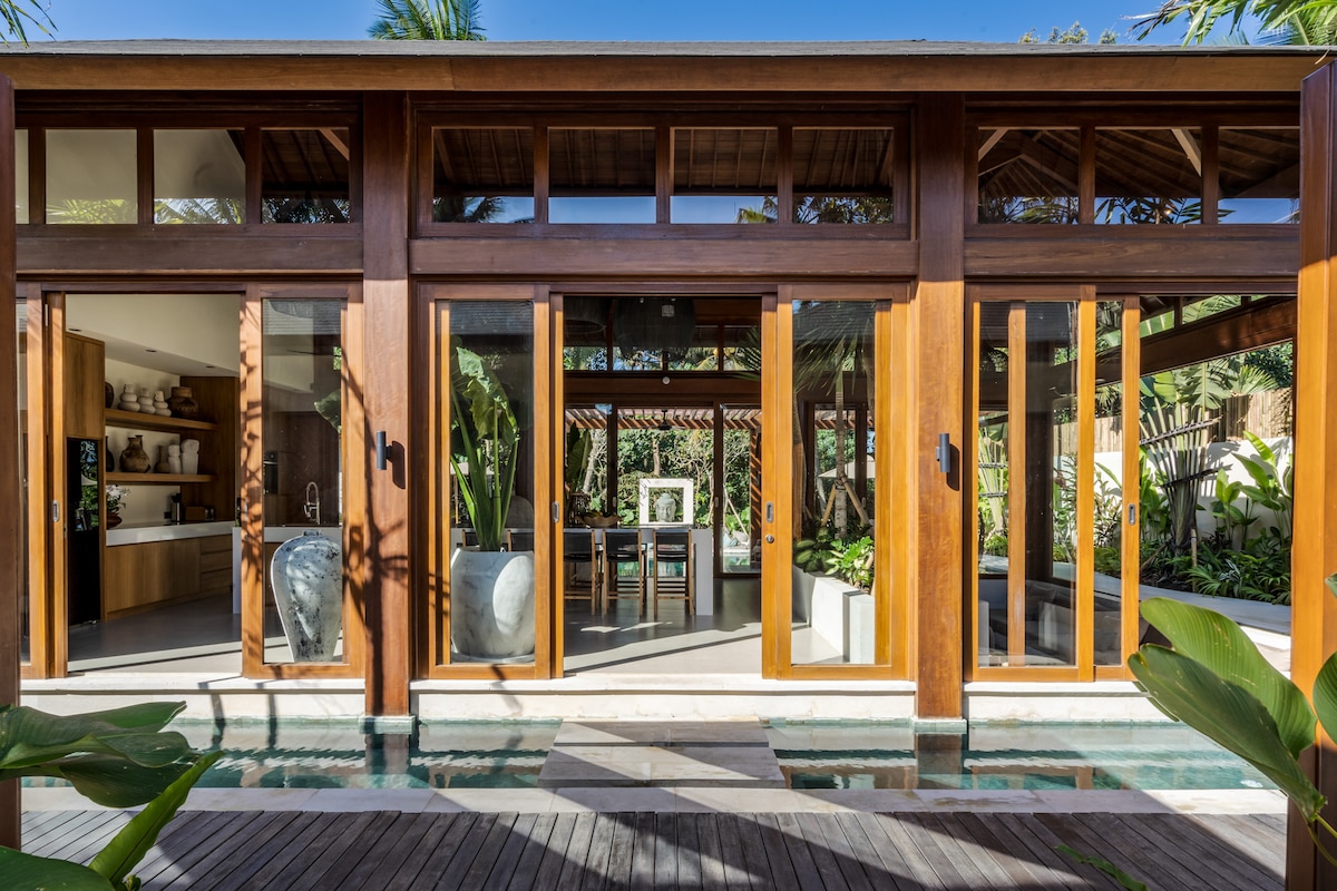Orion 5BR Villa in Ubud: Pool and Jungle View 38