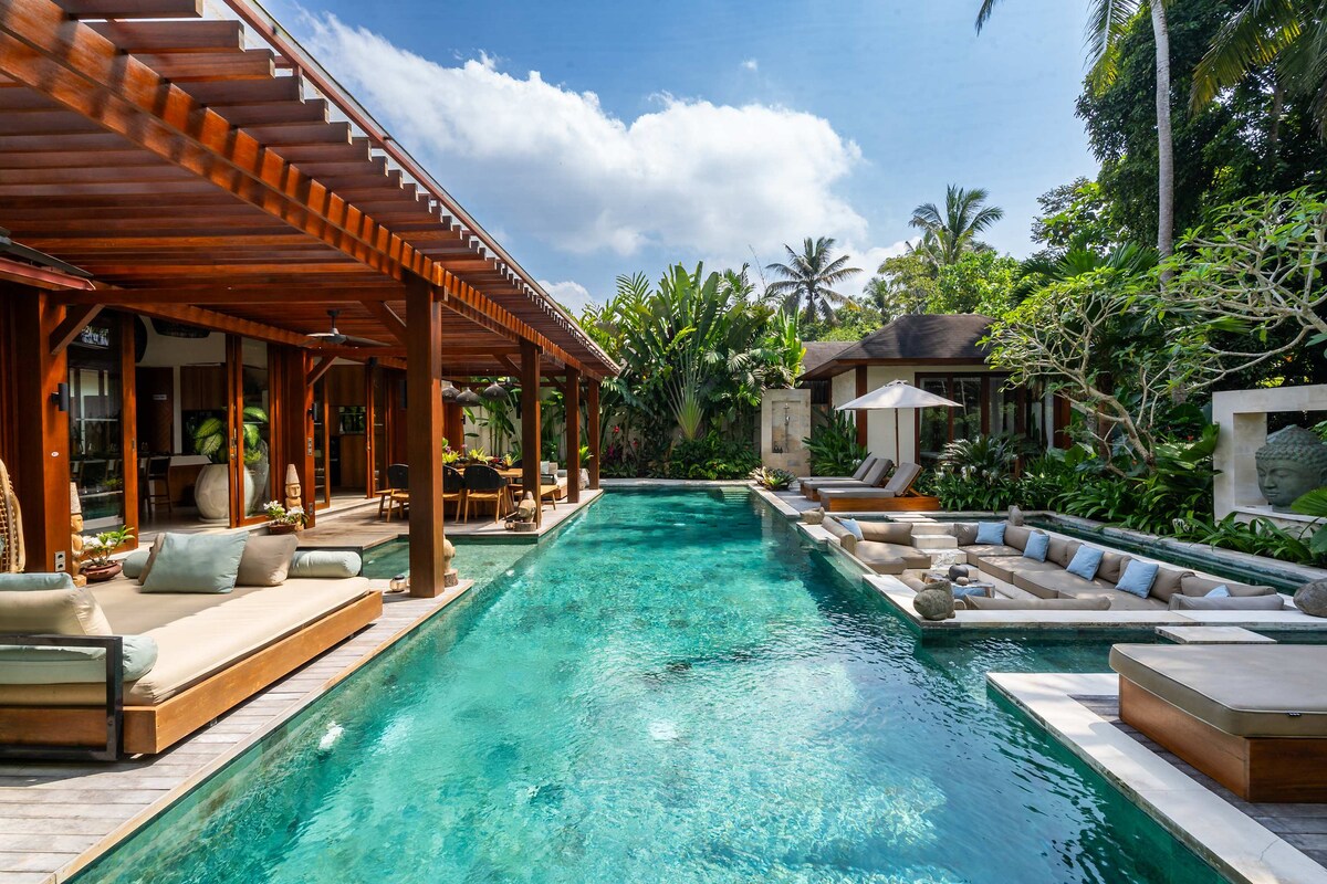 Orion 5BR Villa in Ubud: Pool and Jungle View 46