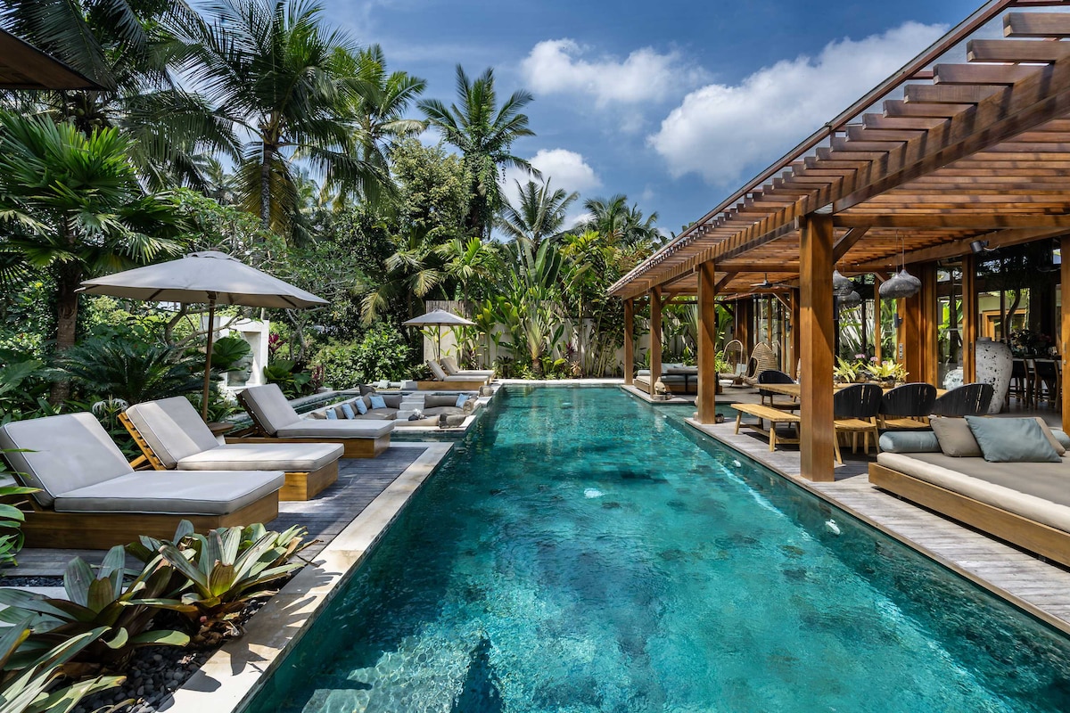 Orion 5BR Villa in Ubud: Pool and Jungle View 47