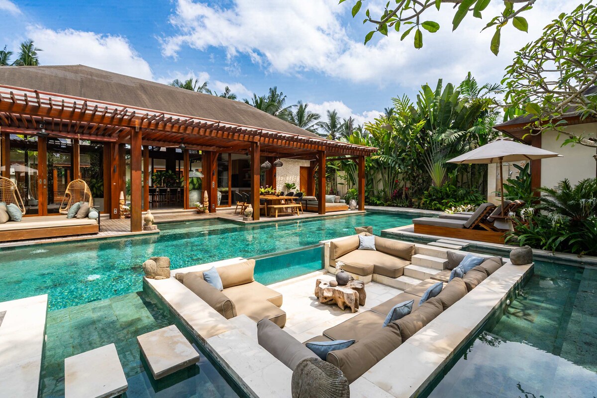 Orion 5BR Villa in Ubud: Pool and Jungle View 48