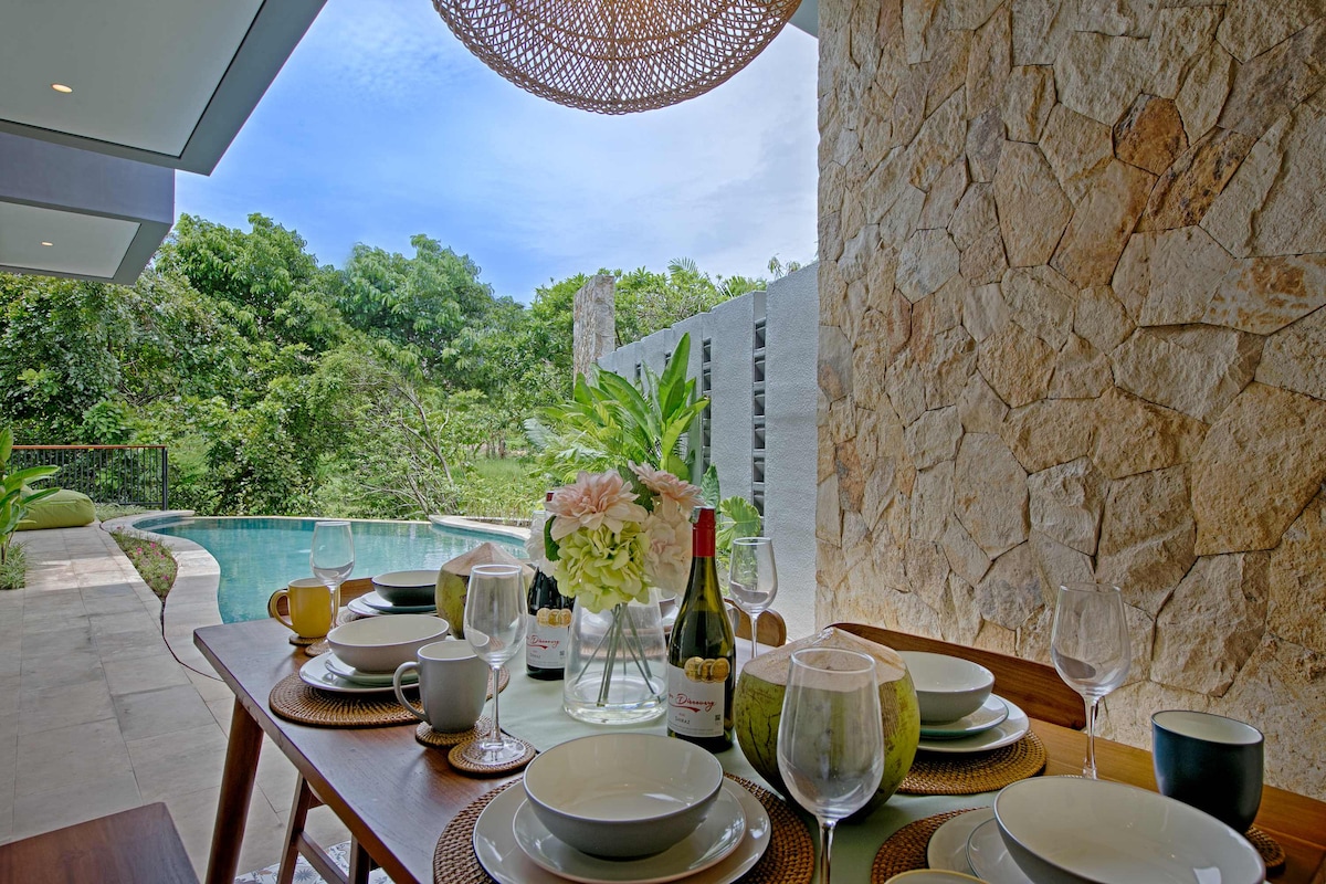 Padi Padi Villas 1 | Cozy 3BR Retreat in Pererenan 6