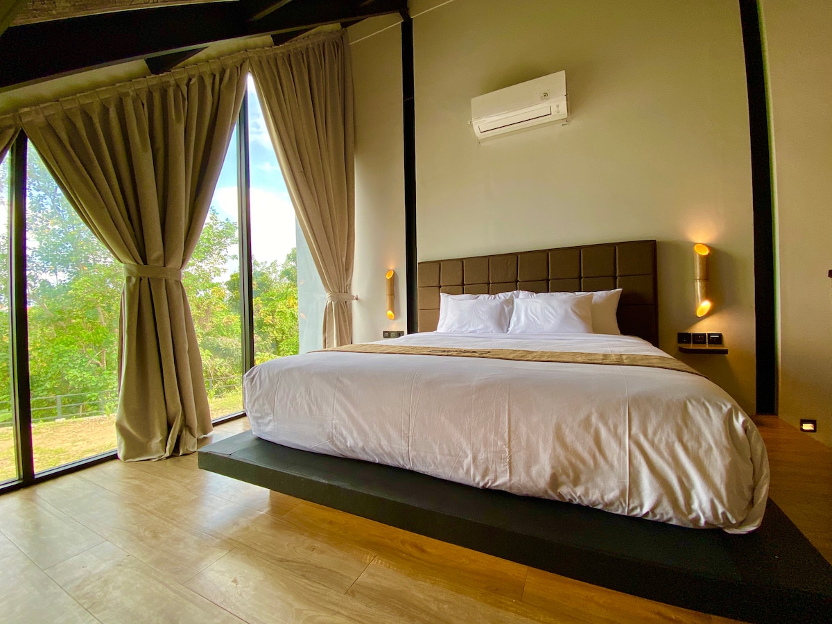 Brand New! Amolas Villa Canggu, Bali Muralism - AB 23