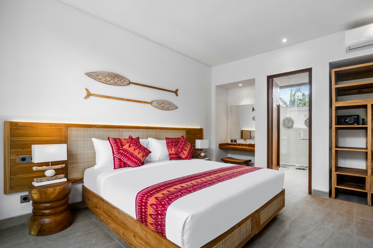 Sunrise 2BR Stylish Villa with Infinity Pool Ubud 12