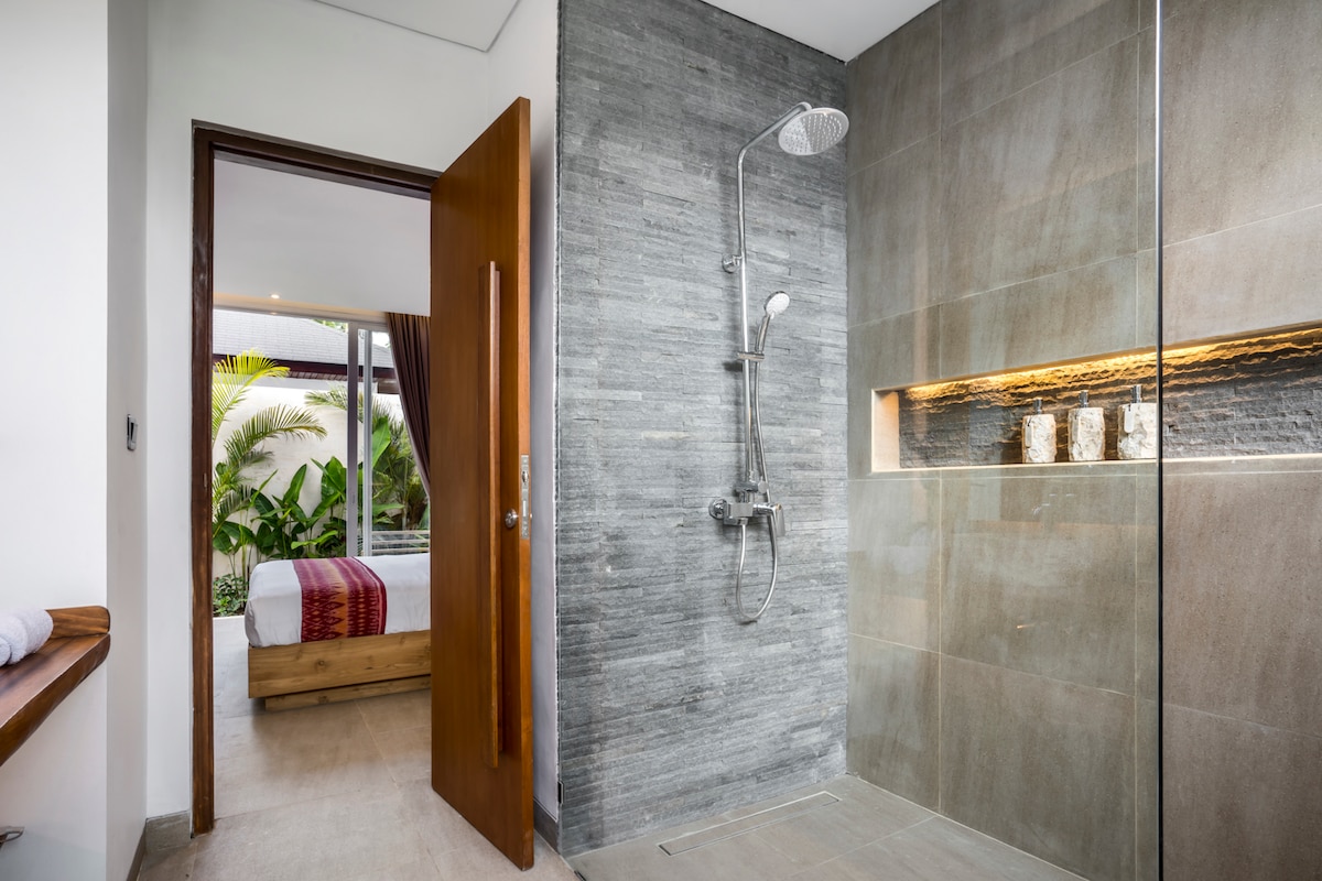 Sunrise 2BR Stylish Villa with Infinity Pool Ubud 20
