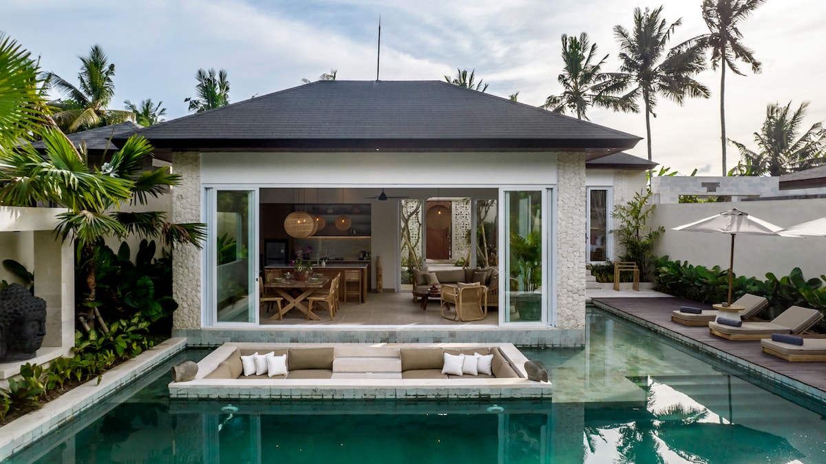 Sunrise 2BR Stylish Villa with Infinity Pool Ubud 32