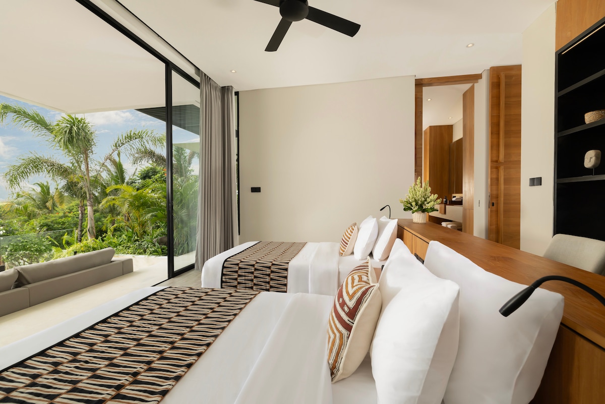 Designer 6BR Arita Villa Canggu|Huge Garden & Pool 4