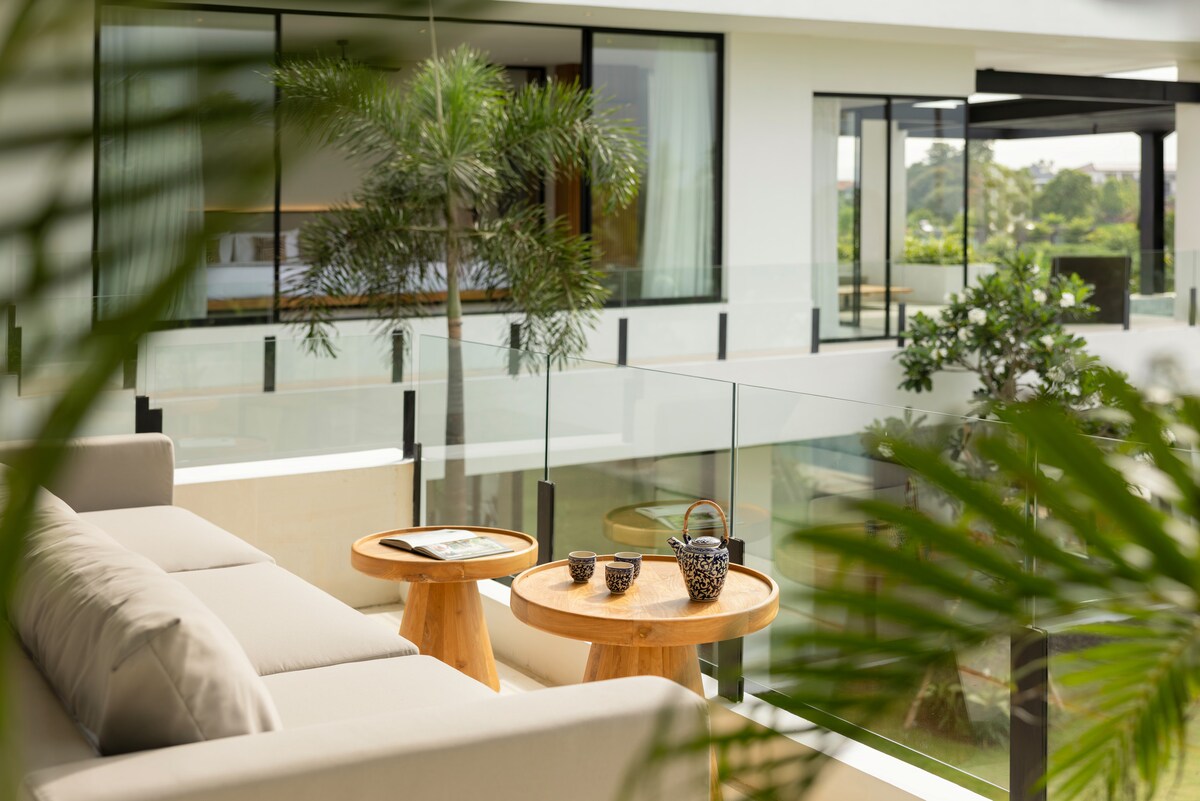Designer 6BR Arita Villa Canggu|Huge Garden & Pool 5
