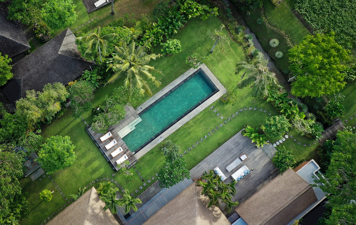 5BR Villa Bangkuang|Huge Pool & Lawn|Near Canggu 27