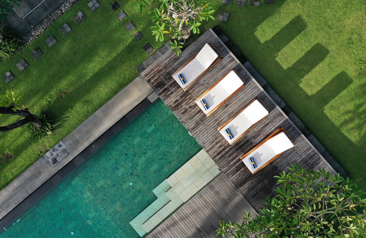 5BR Villa Bangkuang|Huge Pool & Lawn|Near Canggu 28