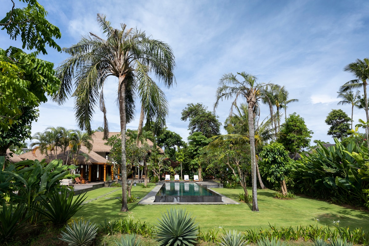 5BR Villa Bangkuang|Huge Pool & Lawn|Near Canggu 43