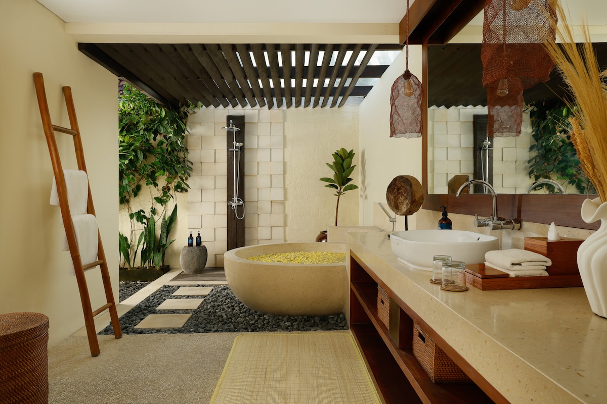 Spacious 5BR Villa Nelayan Canggu|Walk to Beach 19