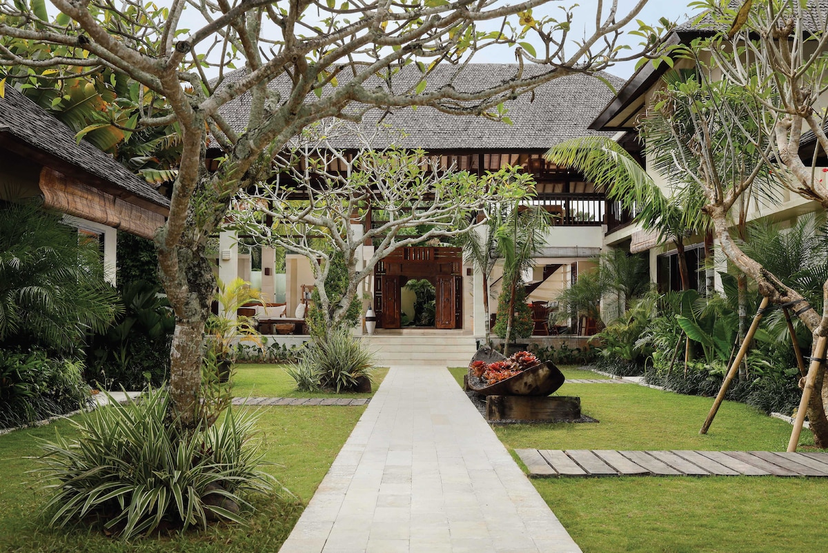 Spacious 5BR Villa Nelayan Canggu|Walk to Beach 23