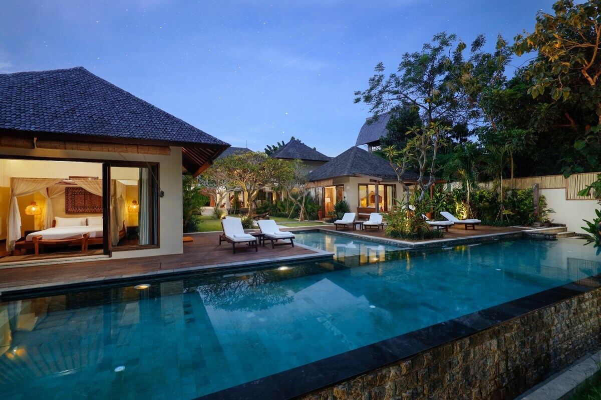 Spacious 5BR Villa Nelayan Canggu|Walk to Beach 25