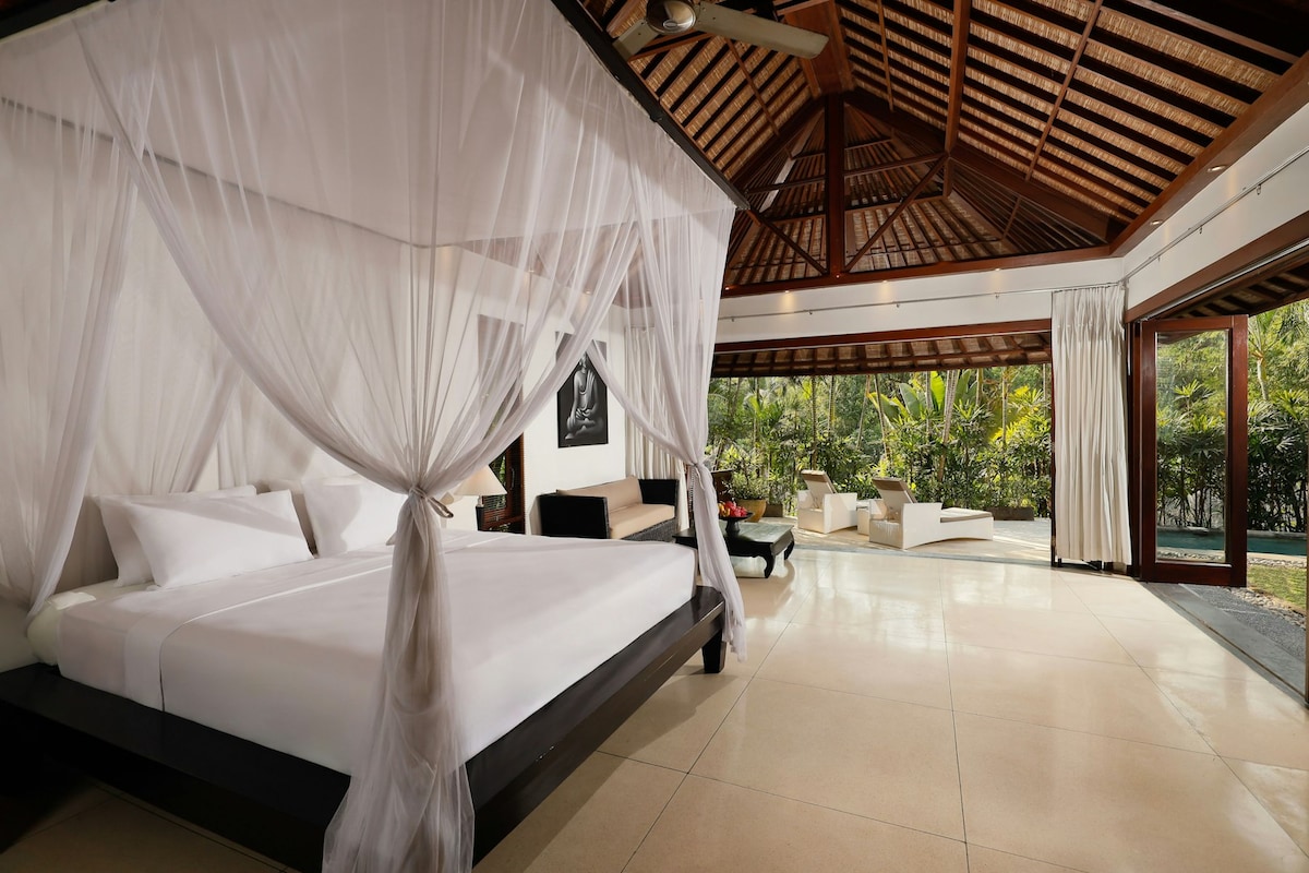 Lush 1BR Pool Suite, 20 Mins Ride to Canggu 8