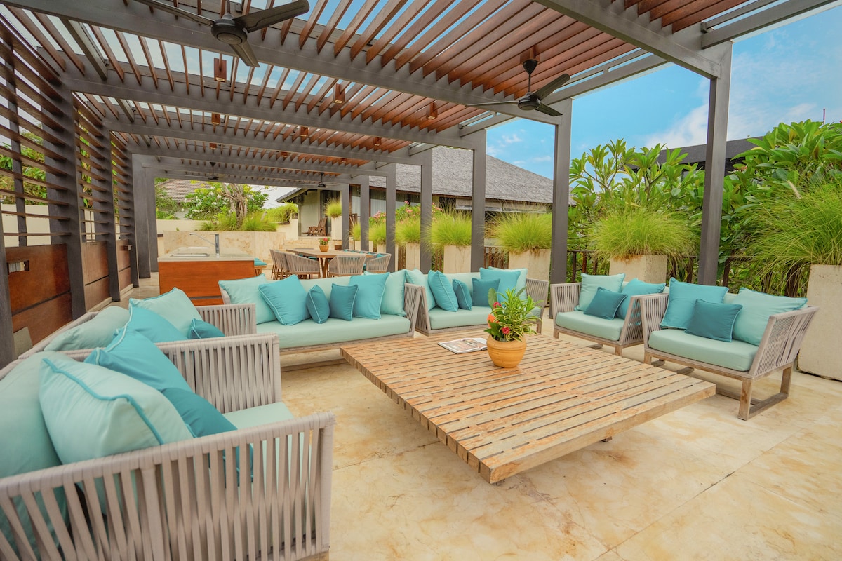 4BR Villa Omekai|Oceanfront|Big Lawn|Near Canggu 18