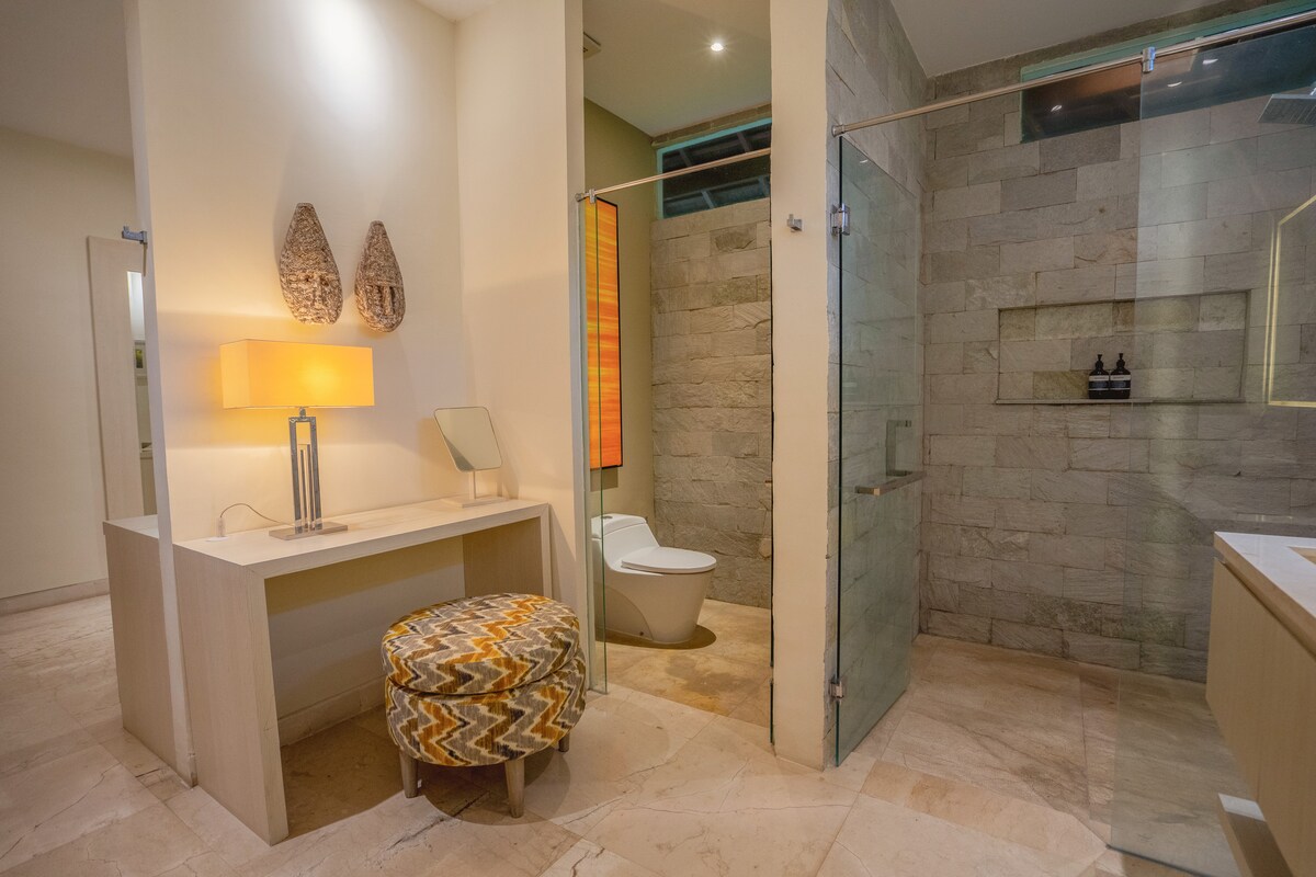 4BR Villa Omekai|Oceanfront|Big Lawn|Near Canggu 19