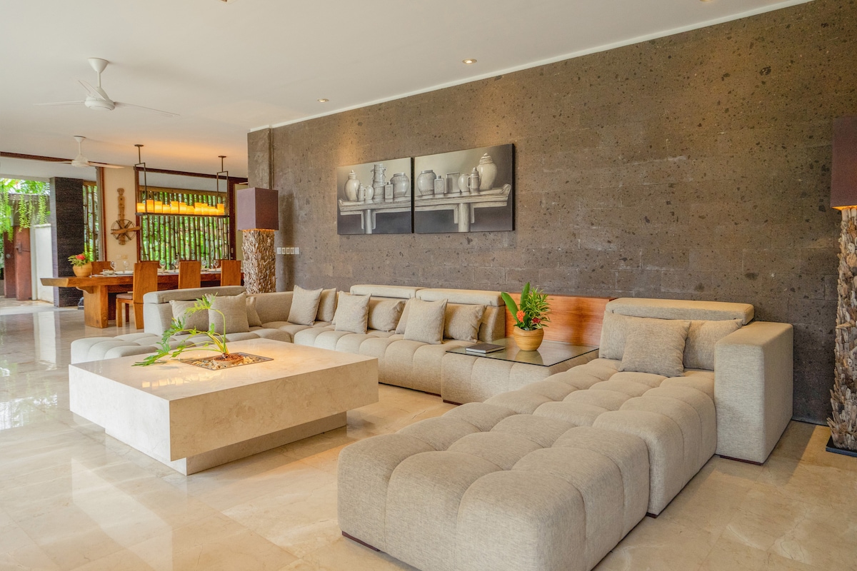 4BR Villa Omekai|Oceanfront|Big Lawn|Near Canggu 22