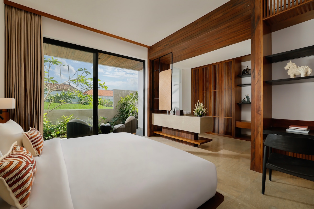 7BR Uma Santai Canggu|Private Pool|Gym|Near Beach 1