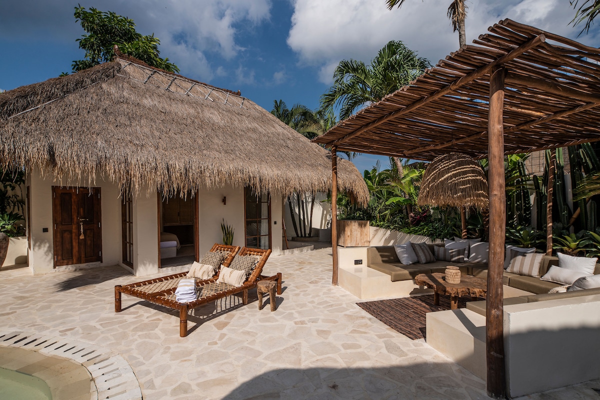 4 Bedroom Designer Bohemian Villa with Full Staff 16
