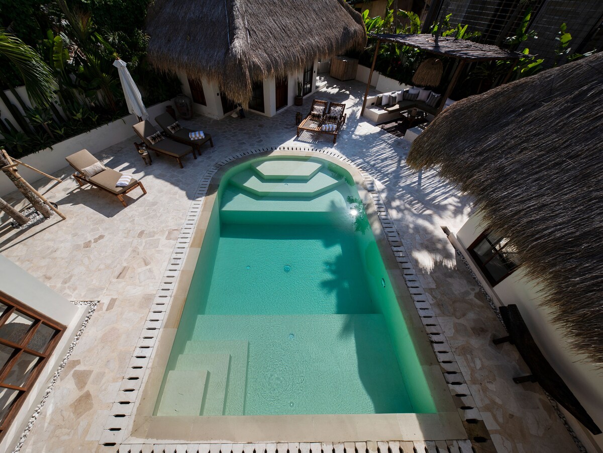 4 Bedroom Designer Bohemian Villa with Full Staff 17