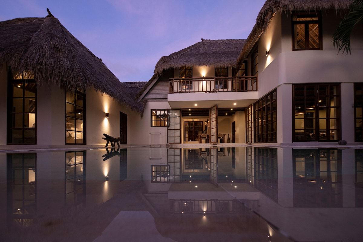 4 Bedroom Designer Bohemian Villa with Full Staff 18