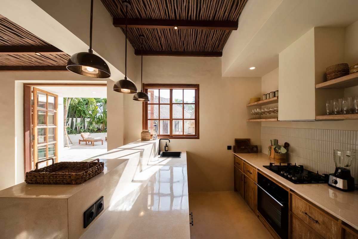 4 Bedroom Designer Bohemian Villa with Full Staff 26