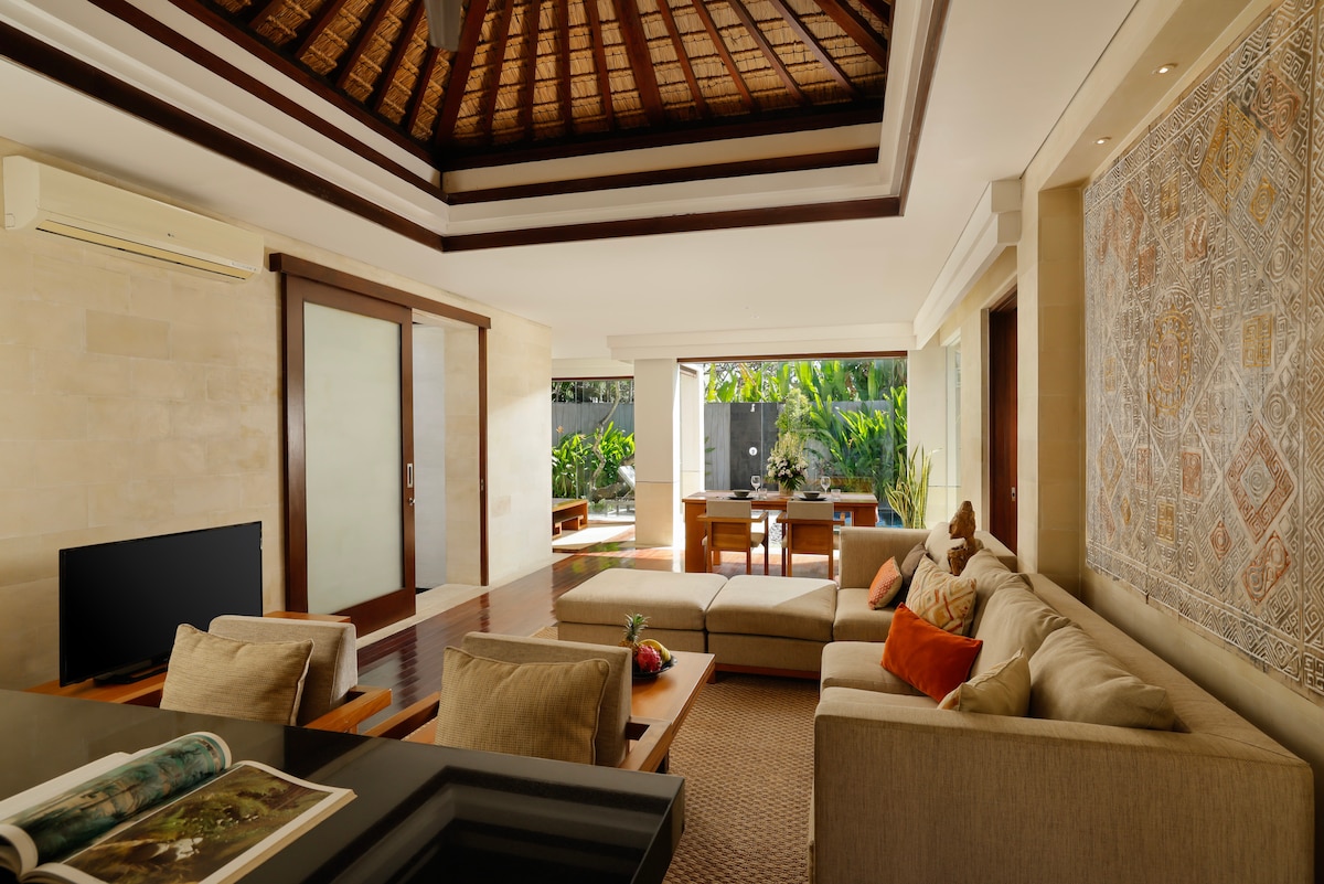Quiet Luxury 1BR Private Pool Villa in Jimbaran 3