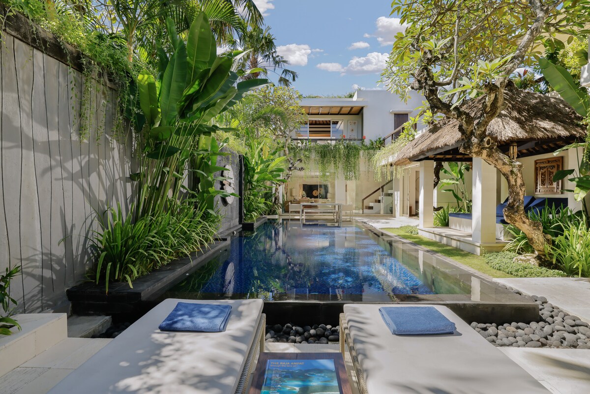 Quiet Luxury 3BR Private Pool Villa in Jimbaran 2