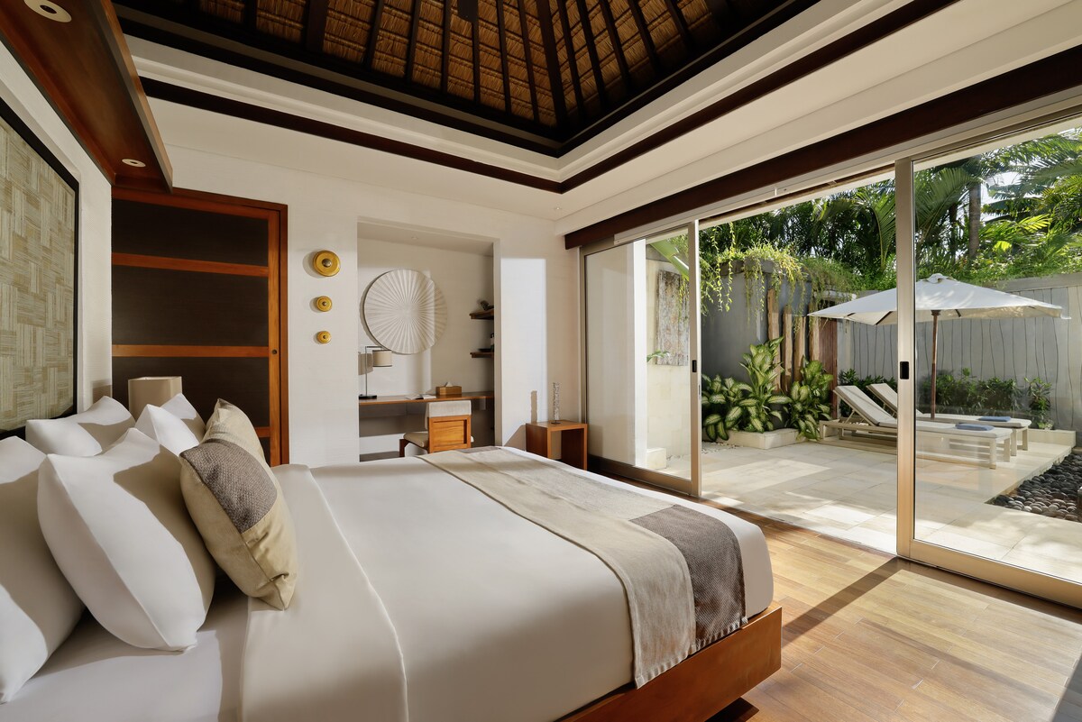Quiet Luxury 3BR Private Pool Villa in Jimbaran 3