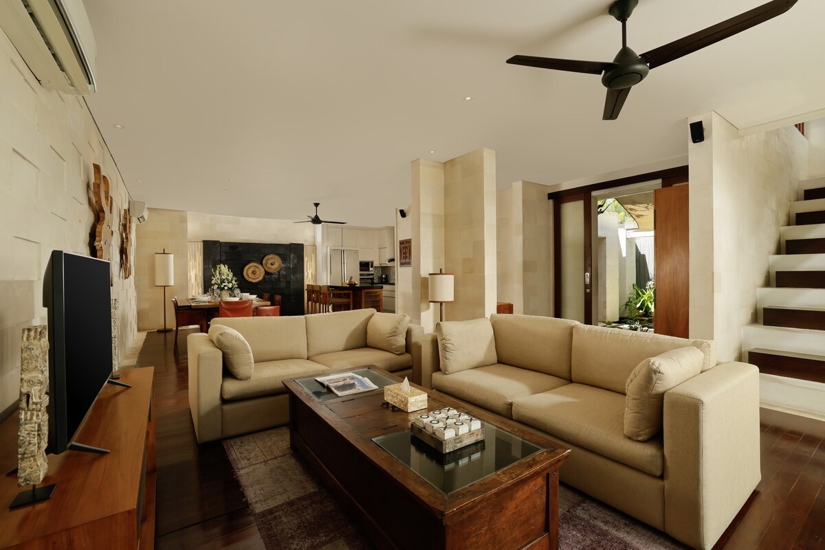 Quiet Luxury 3BR Private Pool Villa in Jimbaran 8