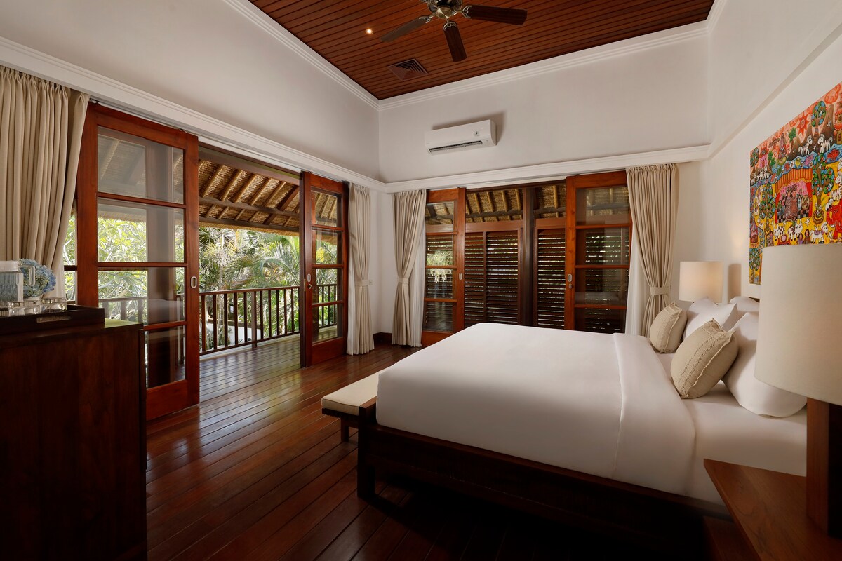 Bohemian Style 3BR Villa Near Beach in Jimbaran 15