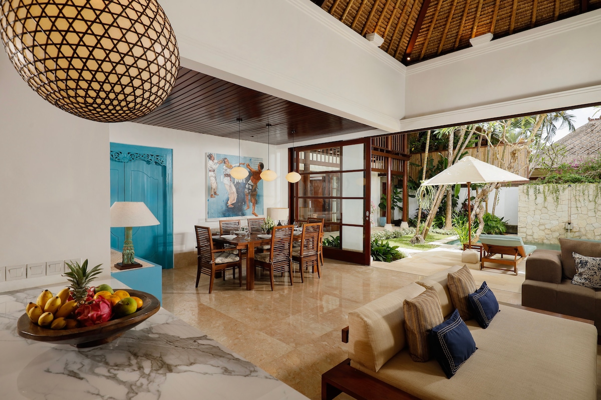 Tranquil Beachside 2BR Pool Villa Jimbaran 2