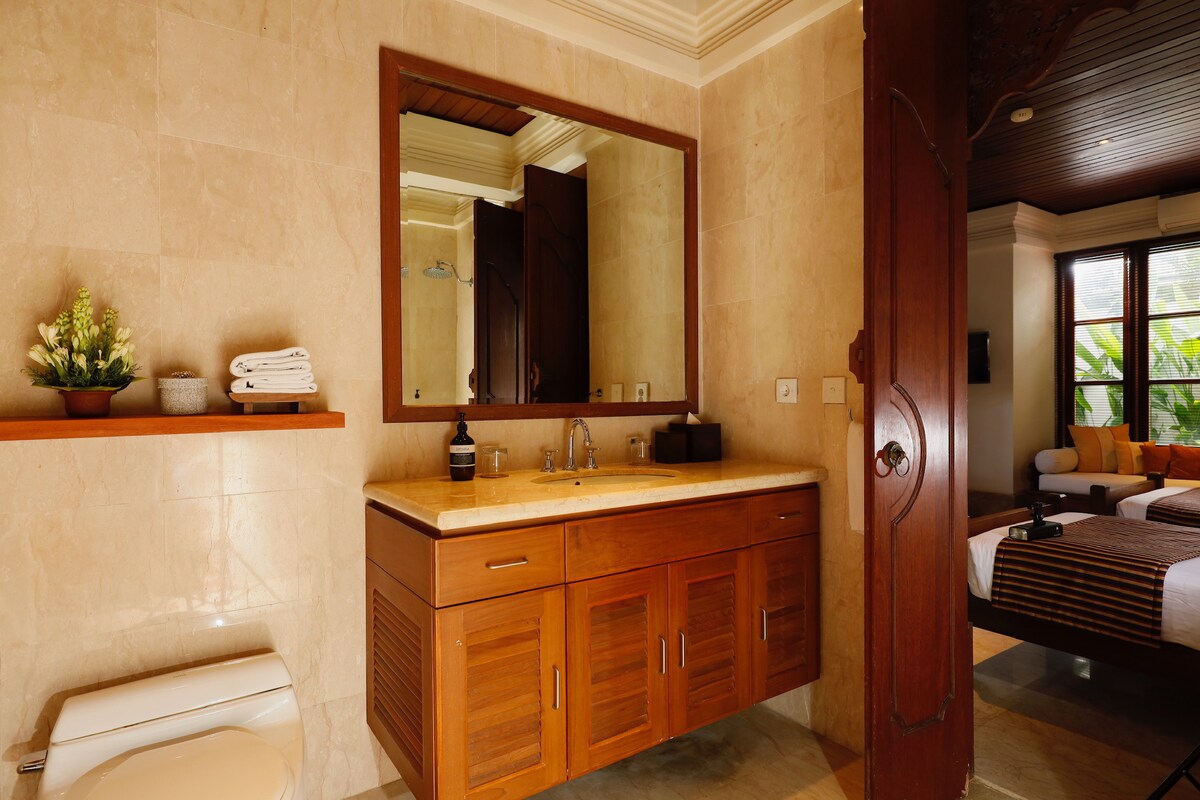 Tranquil Family Retreat 3BR Pool Villa Near Beach 18