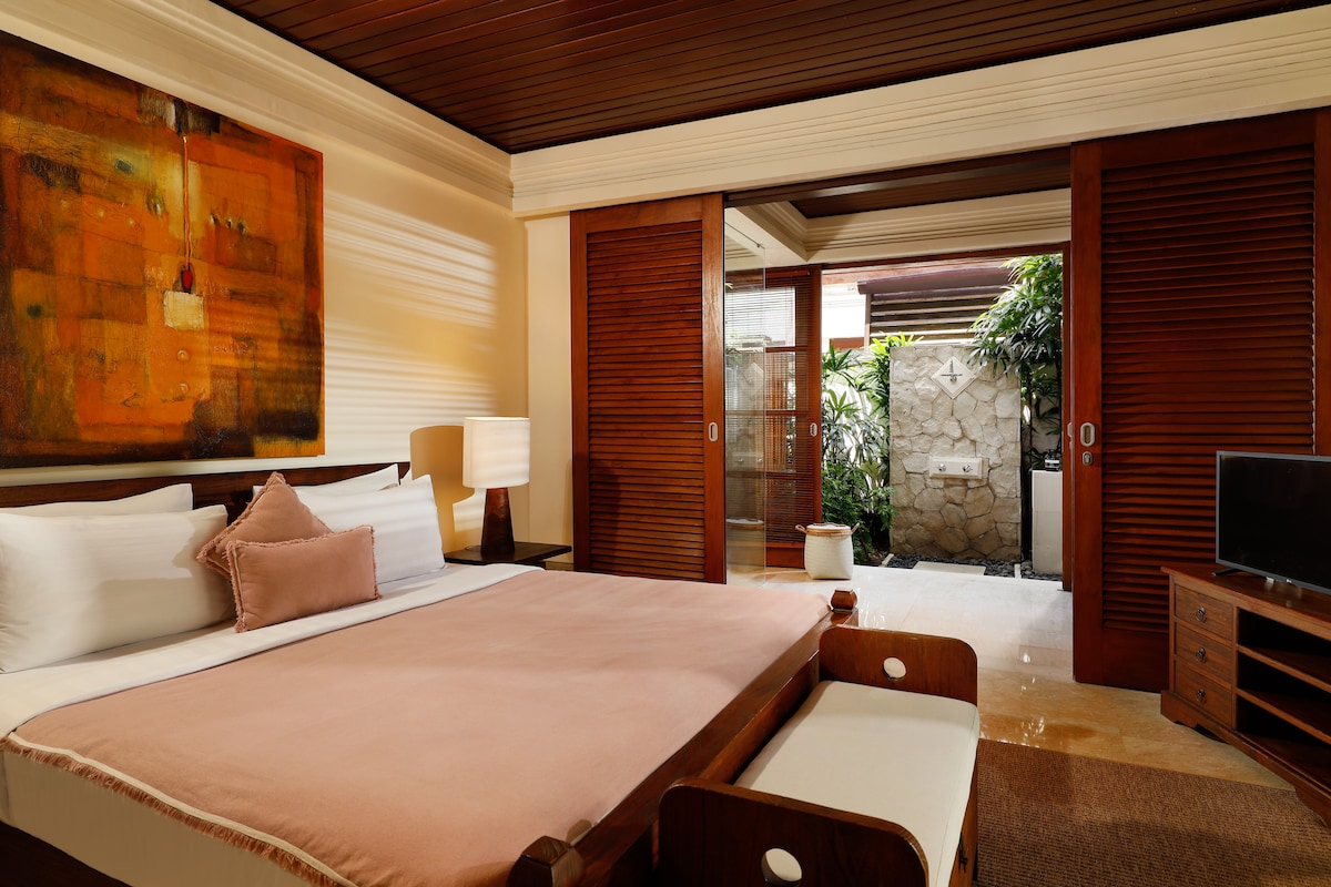 Tranquil Family Retreat 3BR Pool Villa Near Beach 9