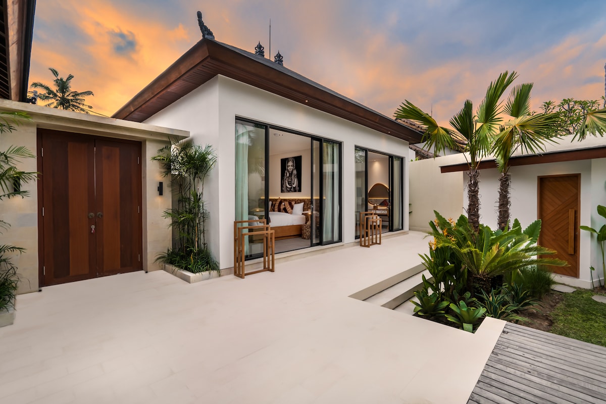 El Dorado Serene 3BR Oasis in Ubud w/ Jungle Views 14