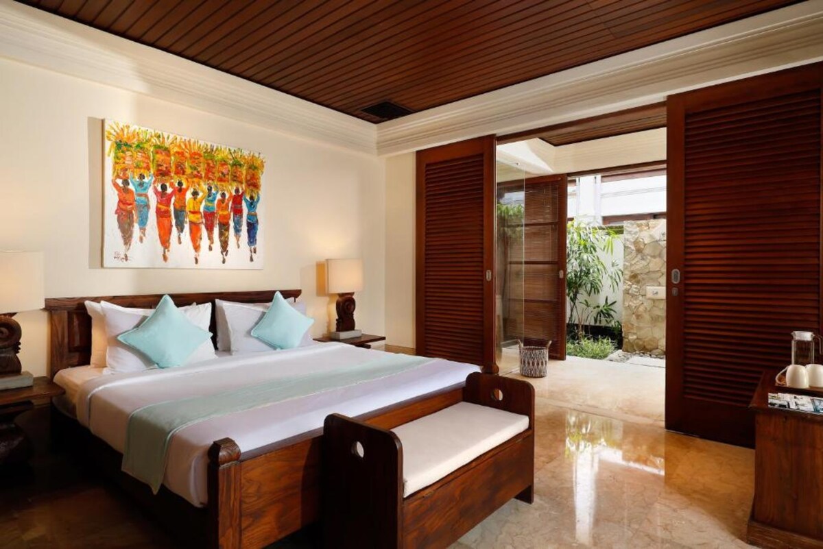 Relaxing Retreat 3BR Pool Villa Steps to Beach 15