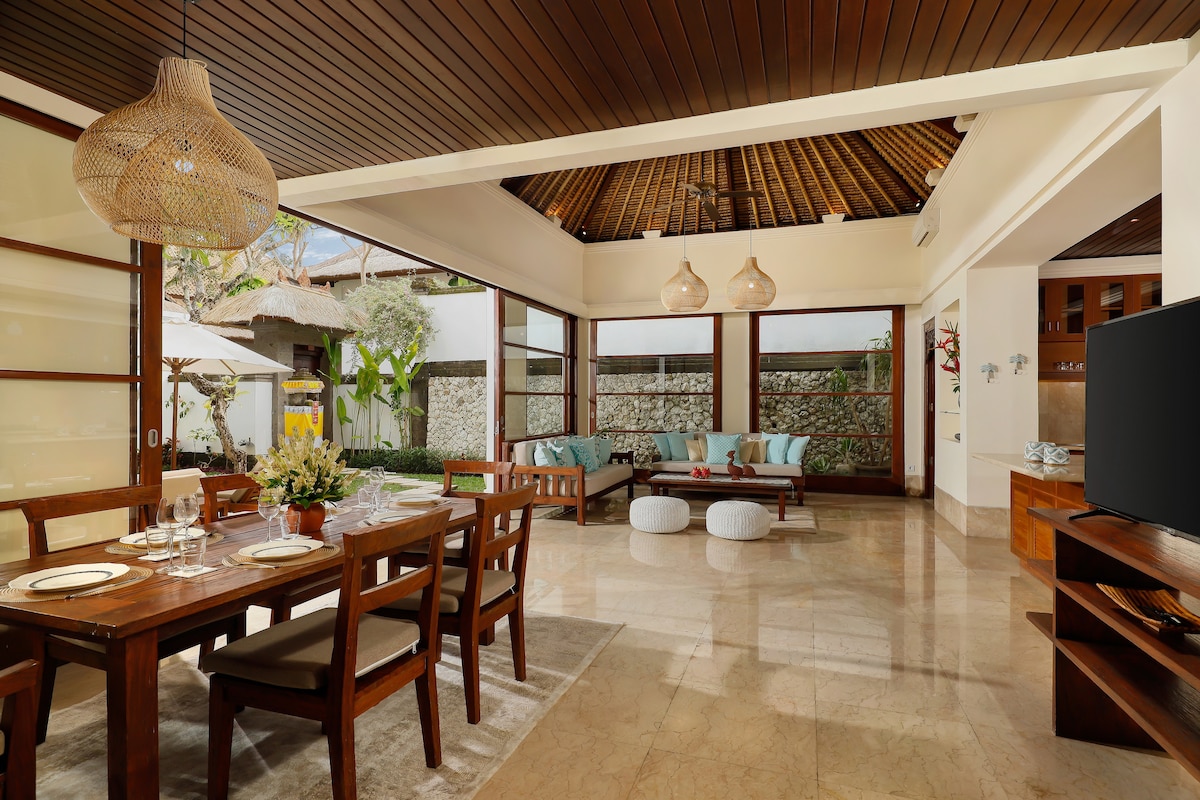 Relaxing Retreat 3BR Pool Villa Steps to Beach 9