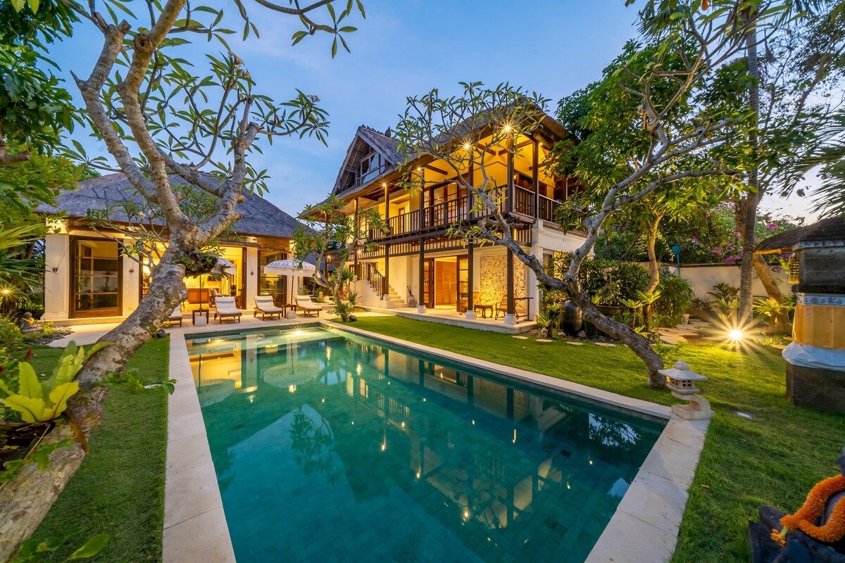 Hideaway Cliffside 3BR Pool Villa Near Beach 24