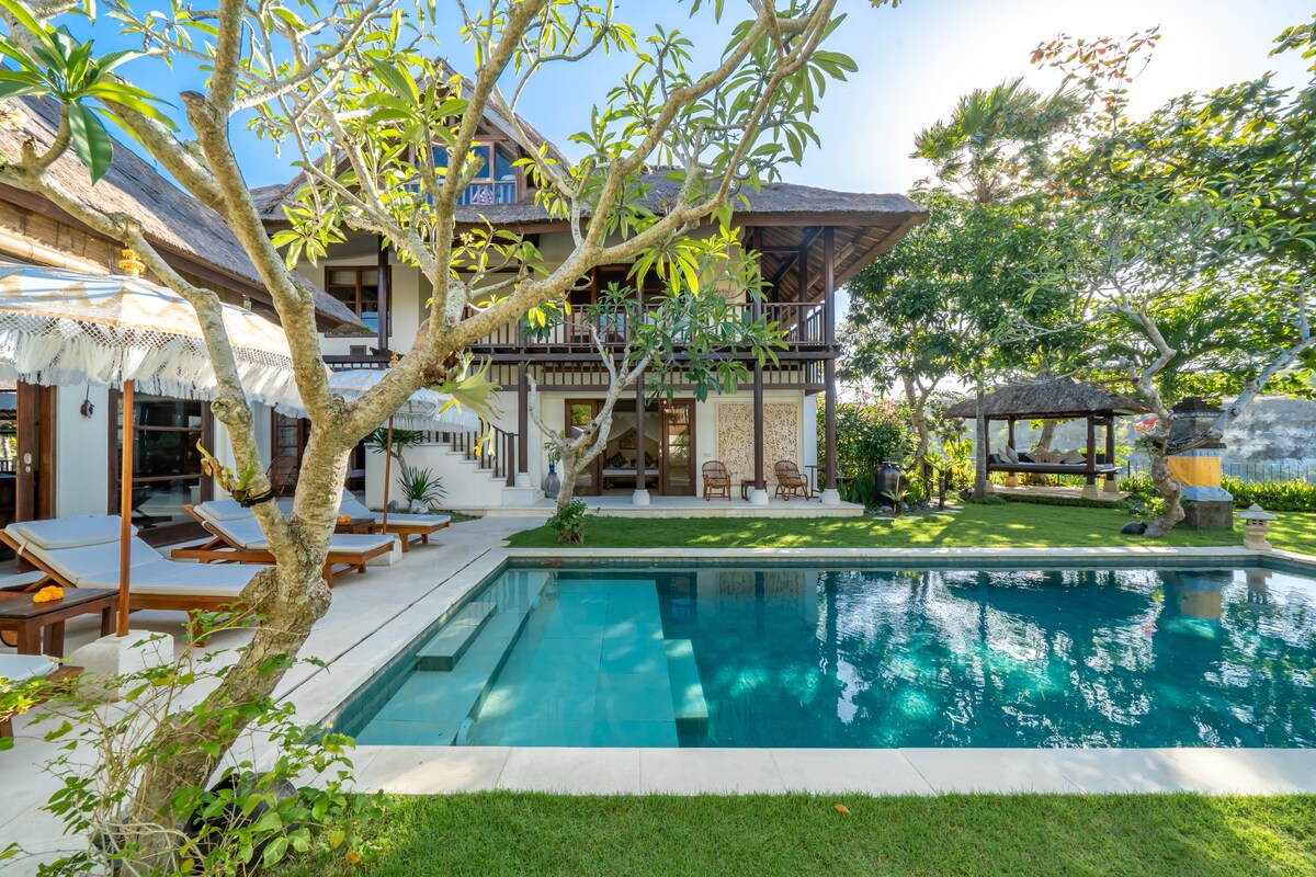 Hideaway Cliffside 3BR Pool Villa Near Beach 32
