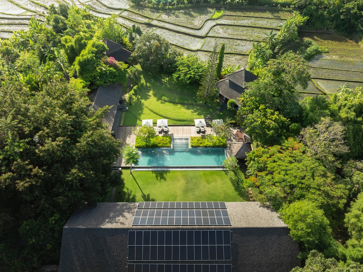 Huge 7BR Villa Amita|Massive Garden Lawn|Sleeps 18 21